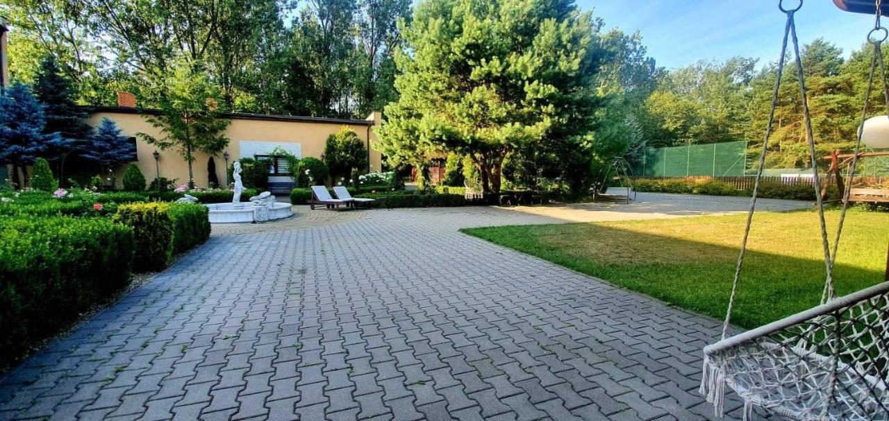 Hotel Leszczynski Konstantynów Łódzki Εξωτερικό φωτογραφία